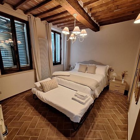 Lastamperia19 Camere-Rooms Montepulciano Stazione Exterior foto