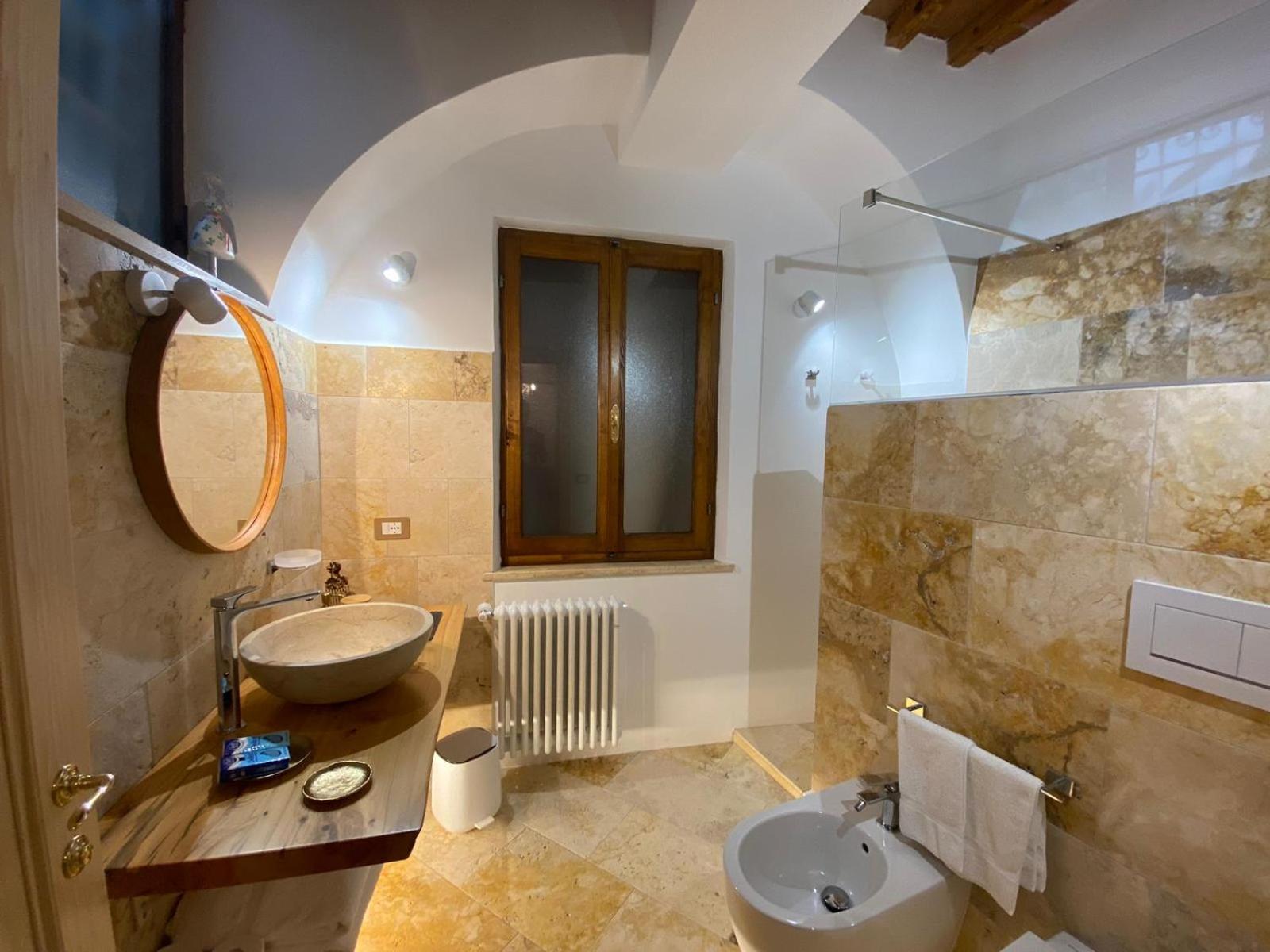 Lastamperia19 Camere-Rooms Montepulciano Stazione Exterior foto