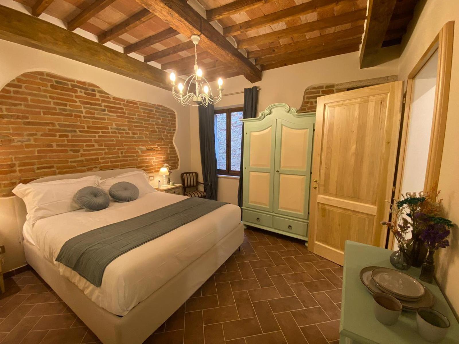 Lastamperia19 Camere-Rooms Montepulciano Stazione Exterior foto