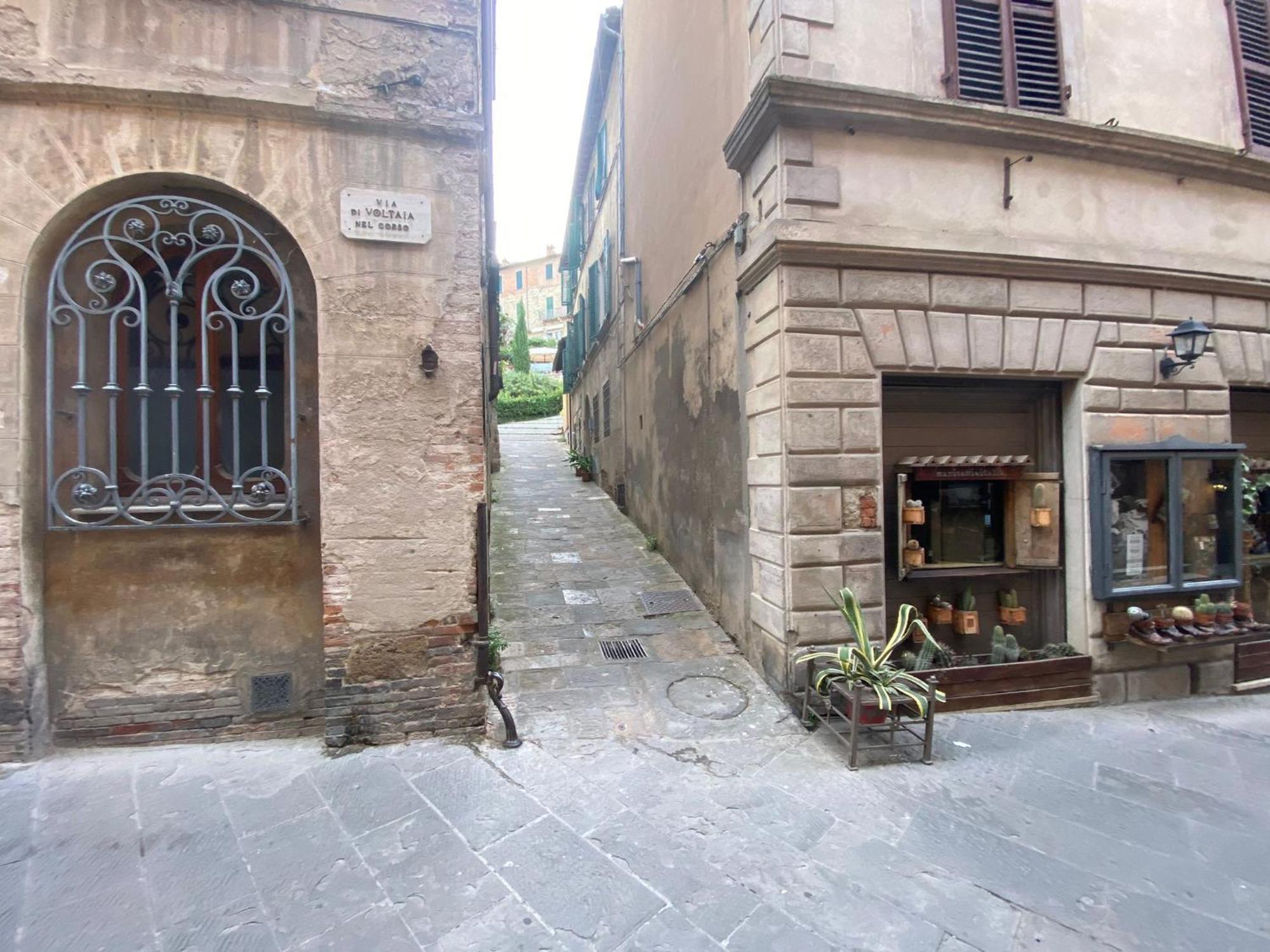 Lastamperia19 Camere-Rooms Montepulciano Stazione Exterior foto